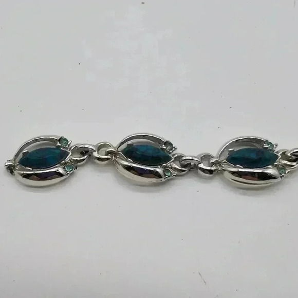 Turquoise and Rhinestone Bracelet Heart End Needs repair - Picture 2 of 3